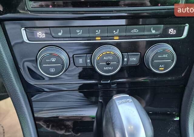 Черный Фольксваген Гольф, объемом двигателя 1.97 л и пробегом 189 тыс. км за 13555 $, фото 65 на Automoto.ua