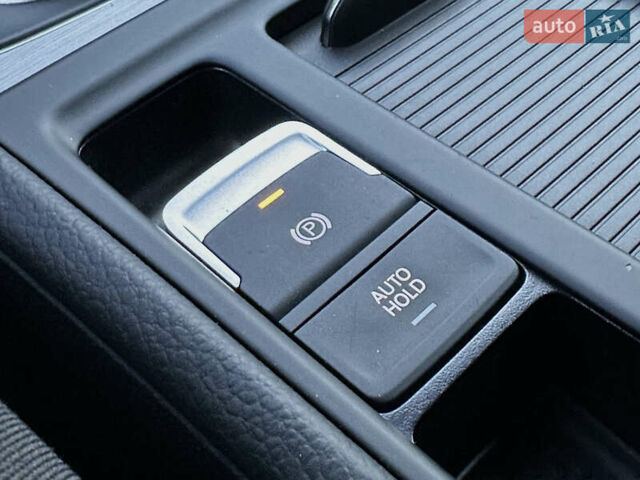 Черный Фольксваген Гольф, объемом двигателя 2 л и пробегом 248 тыс. км за 11999 $, фото 60 на Automoto.ua