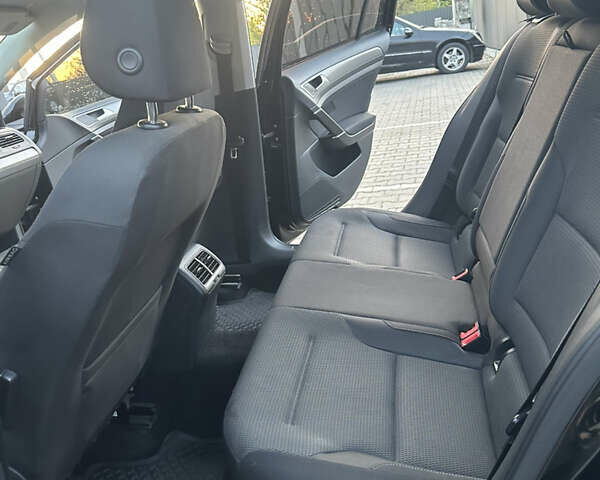 Черный Фольксваген Гольф, объемом двигателя 1.4 л и пробегом 338 тыс. км за 8300 $, фото 2 на Automoto.ua