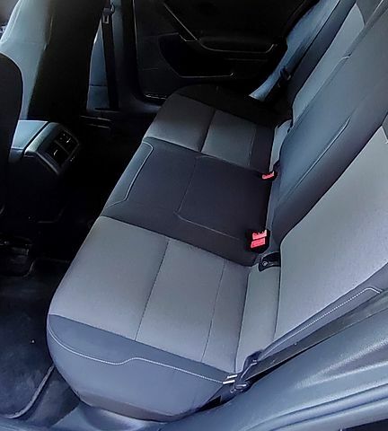 Чорний Фольксваген Гольф, об'ємом двигуна 1.6 л та пробігом 260 тис. км за 10000 $, фото 4 на Automoto.ua