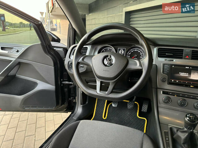 Чорний Фольксваген Гольф, об'ємом двигуна 1.6 л та пробігом 204 тис. км за 10900 $, фото 17 на Automoto.ua