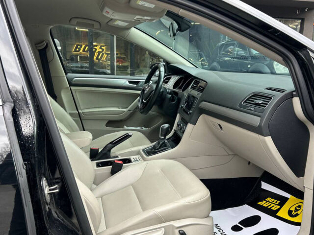 Черный Фольксваген Гольф, объемом двигателя 2 л и пробегом 108 тыс. км за 13000 $, фото 20 на Automoto.ua