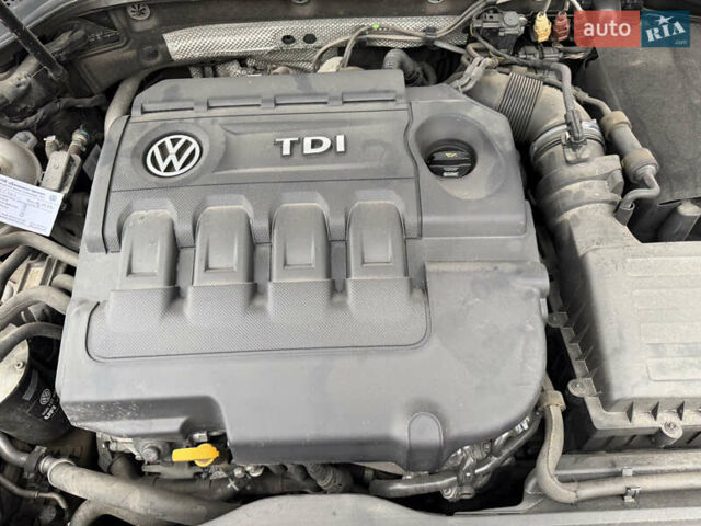 Черный Фольксваген Гольф, объемом двигателя 2 л и пробегом 159 тыс. км за 12999 $, фото 71 на Automoto.ua