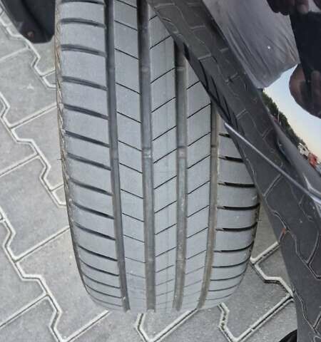 Черный Фольксваген Гольф, объемом двигателя 1.97 л и пробегом 189 тыс. км за 13555 $, фото 10 на Automoto.ua