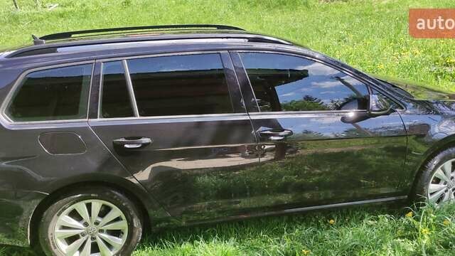 Чорний Фольксваген Гольф, об'ємом двигуна 1.6 л та пробігом 250 тис. км за 10392 $, фото 4 на Automoto.ua