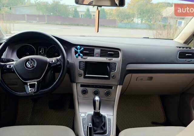 Черный Фольксваген Гольф, объемом двигателя 1.97 л и пробегом 103 тыс. км за 13000 $, фото 2 на Automoto.ua