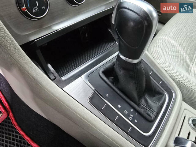 Фольксваген Гольф 2015 у Києві на Automoto.ua Чорний Фольксваген Гольф, об'ємом двигуна 1.8 л та пробігом 115 тис. км за 9999 $, фото 45 на Automoto.ua