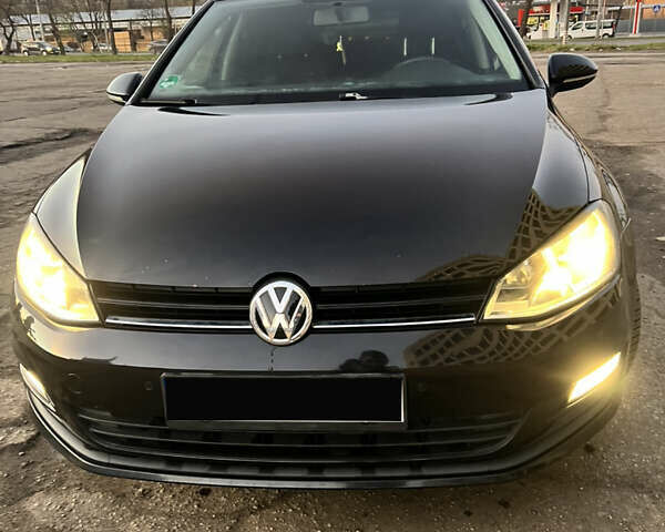 Черный Фольксваген Гольф, объемом двигателя 1.6 л и пробегом 209 тыс. км за 9600 $, фото 1 на Automoto.ua