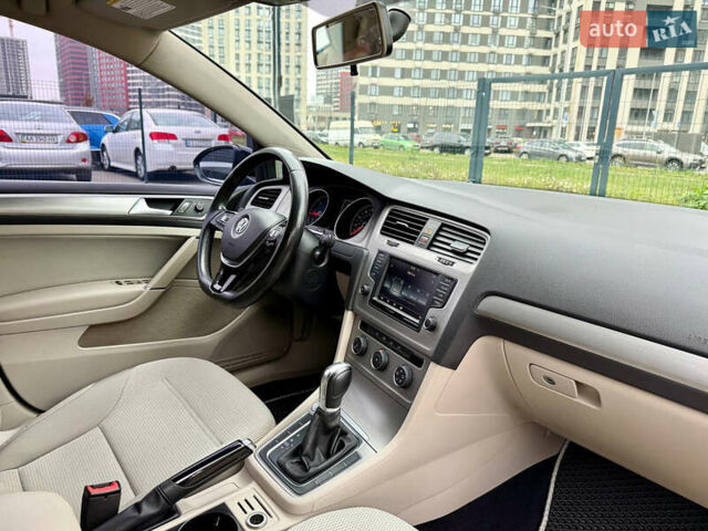 Черный Фольксваген Гольф, объемом двигателя 2 л и пробегом 220 тыс. км за 9950 $, фото 33 на Automoto.ua