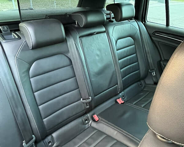 Черный Фольксваген Гольф, объемом двигателя 2 л и пробегом 260 тыс. км за 14500 $, фото 17 на Automoto.ua