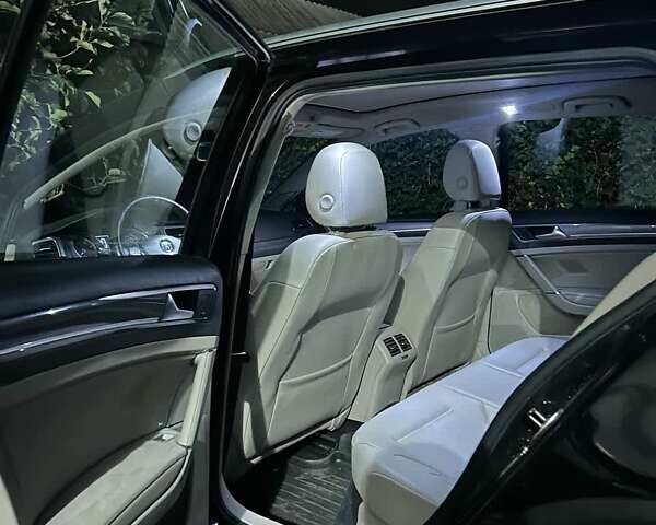 Черный Фольксваген Гольф, объемом двигателя 1.8 л и пробегом 197 тыс. км за 10800 $, фото 4 на Automoto.ua