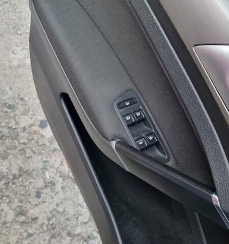 Черный Фольксваген Гольф, объемом двигателя 1.8 л и пробегом 174 тыс. км за 9200 $, фото 47 на Automoto.ua