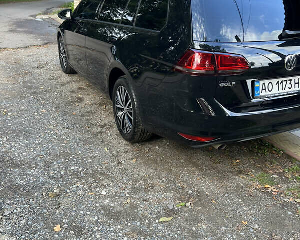 Черный Фольксваген Гольф, объемом двигателя 1.6 л и пробегом 275 тыс. км за 11100 $, фото 2 на Automoto.ua