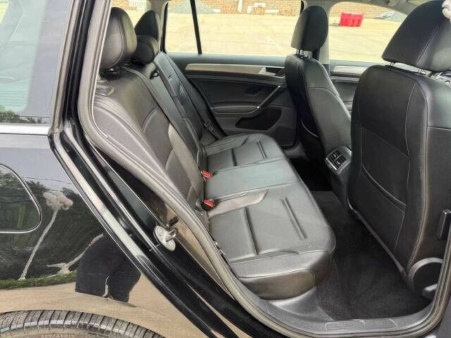 Чорний Фольксваген Гольф, об'ємом двигуна 1.8 л та пробігом 72 тис. км за 9000 $, фото 9 на Automoto.ua