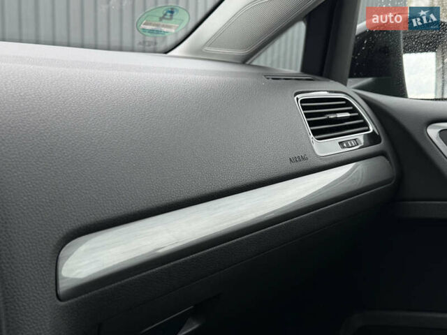 Черный Фольксваген Гольф, объемом двигателя 2 л и пробегом 236 тыс. км за 12450 $, фото 46 на Automoto.ua