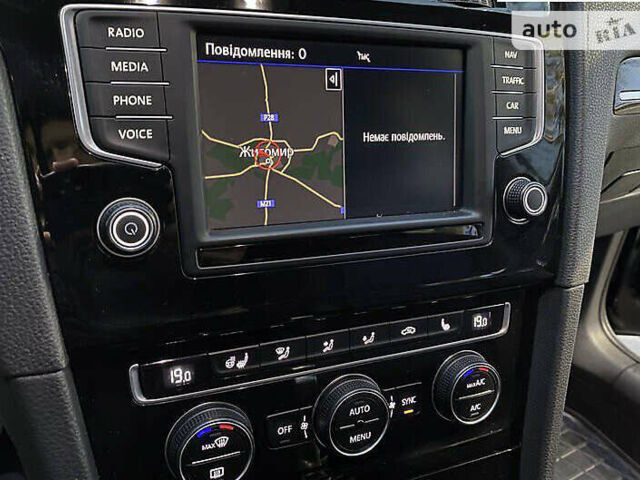 Черный Фольксваген Гольф, объемом двигателя 2 л и пробегом 283 тыс. км за 12150 $, фото 26 на Automoto.ua