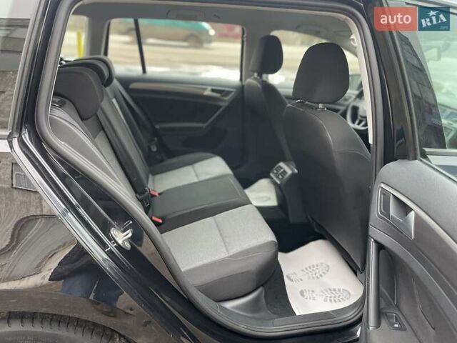 Чорний Фольксваген Гольф, об'ємом двигуна 1.6 л та пробігом 250 тис. км за 9900 $, фото 44 на Automoto.ua