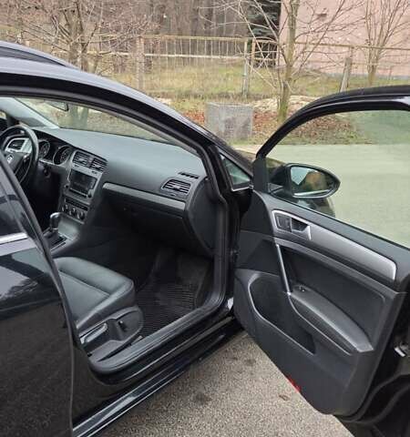 Черный Фольксваген Гольф, объемом двигателя 1.8 л и пробегом 146 тыс. км за 10800 $, фото 8 на Automoto.ua