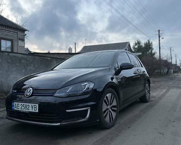 Черный Фольксваген Гольф, объемом двигателя 0 л и пробегом 145 тыс. км за 10000 $, фото 3 на Automoto.ua