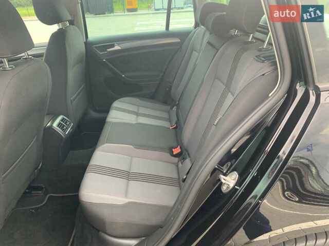 Черный Фольксваген Гольф, объемом двигателя 2 л и пробегом 187 тыс. км за 12500 $, фото 14 на Automoto.ua