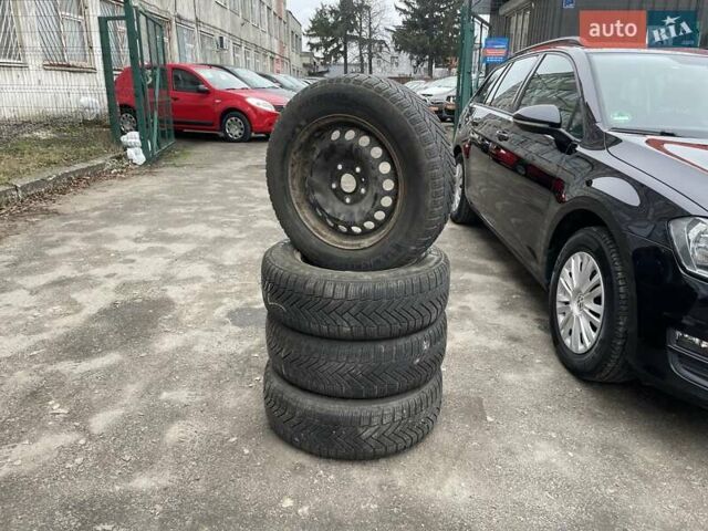 Чорний Фольксваген Гольф, об'ємом двигуна 1.6 л та пробігом 250 тис. км за 9900 $, фото 67 на Automoto.ua