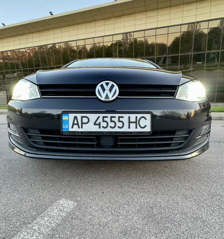 Черный Фольксваген Гольф, объемом двигателя 1.6 л и пробегом 204 тыс. км за 11000 $, фото 1 на Automoto.ua