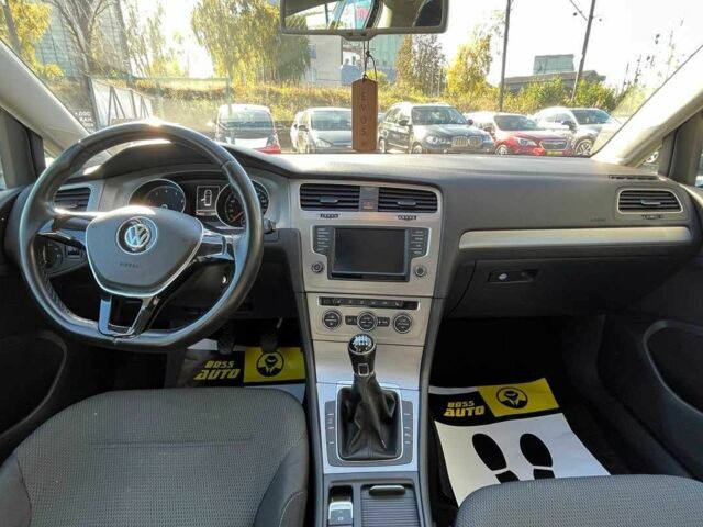 Черный Фольксваген Гольф, объемом двигателя 1.4 л и пробегом 215 тыс. км за 10300 $, фото 8 на Automoto.ua