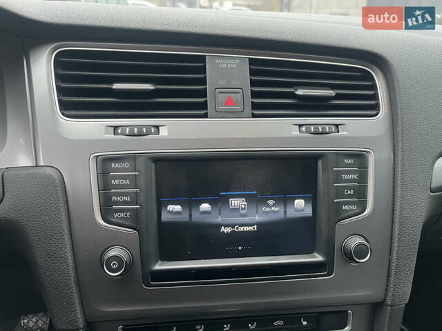 Черный Фольксваген Гольф, объемом двигателя 1.6 л и пробегом 246 тыс. км за 10150 $, фото 28 на Automoto.ua