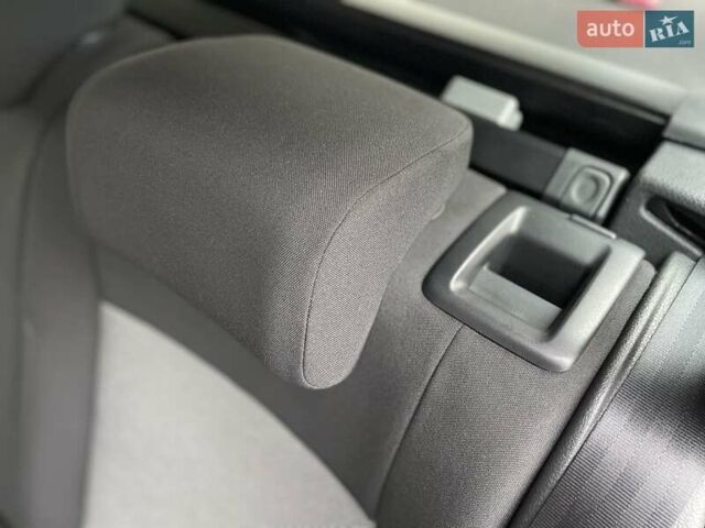 Чорний Фольксваген Гольф, об'ємом двигуна 1.6 л та пробігом 250 тис. км за 9900 $, фото 34 на Automoto.ua