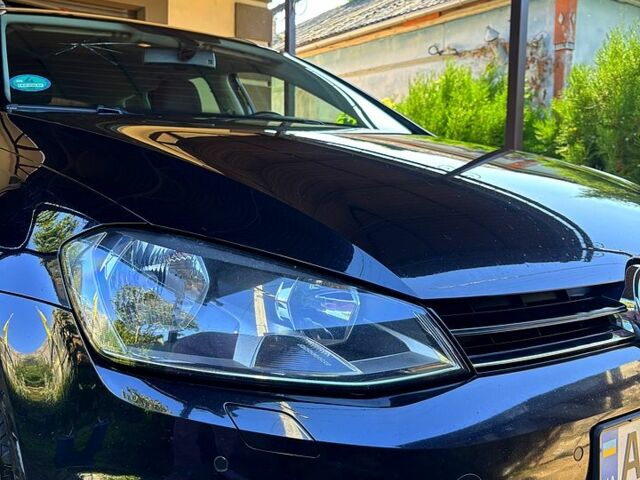 Черный Фольксваген Гольф, объемом двигателя 1.6 л и пробегом 290 тыс. км за 11900 $, фото 5 на Automoto.ua