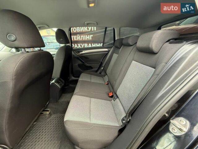 Черный Фольксваген Гольф, объемом двигателя 1.6 л и пробегом 232 тыс. км за 10500 $, фото 9 на Automoto.ua