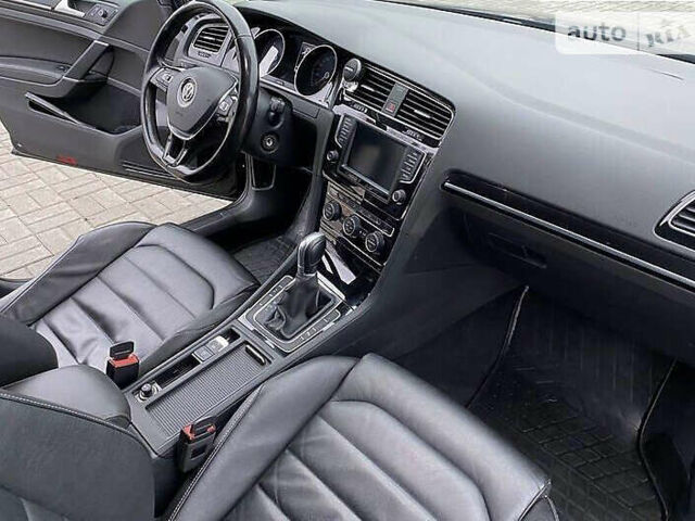 Черный Фольксваген Гольф, объемом двигателя 2 л и пробегом 283 тыс. км за 12150 $, фото 21 на Automoto.ua