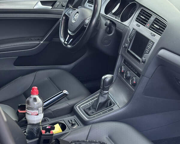 Чорний Фольксваген Гольф, об'ємом двигуна 1.8 л та пробігом 208 тис. км за 10000 $, фото 6 на Automoto.ua