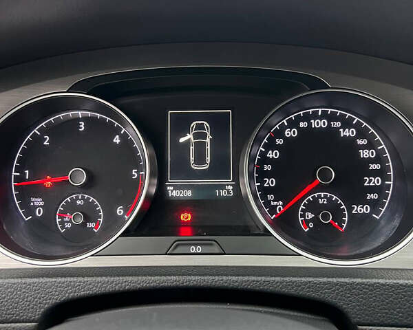 Черный Фольксваген Гольф, объемом двигателя 1.6 л и пробегом 140 тыс. км за 13000 $, фото 9 на Automoto.ua