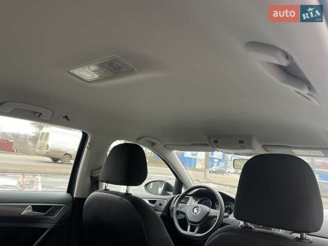 Чорний Фольксваген Гольф, об'ємом двигуна 1.6 л та пробігом 250 тис. км за 9900 $, фото 48 на Automoto.ua