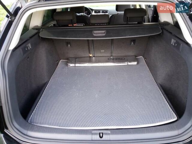 Черный Фольксваген Гольф, объемом двигателя 1.6 л и пробегом 221 тыс. км за 11100 $, фото 9 на Automoto.ua