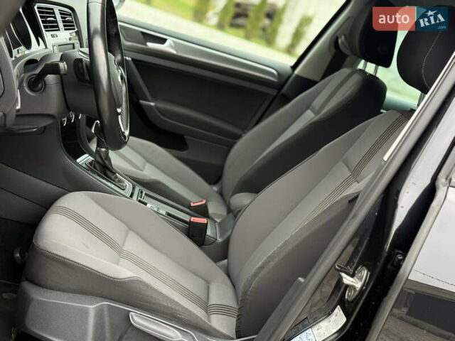 Черный Фольксваген Гольф, объемом двигателя 2 л и пробегом 236 тыс. км за 12450 $, фото 13 на Automoto.ua