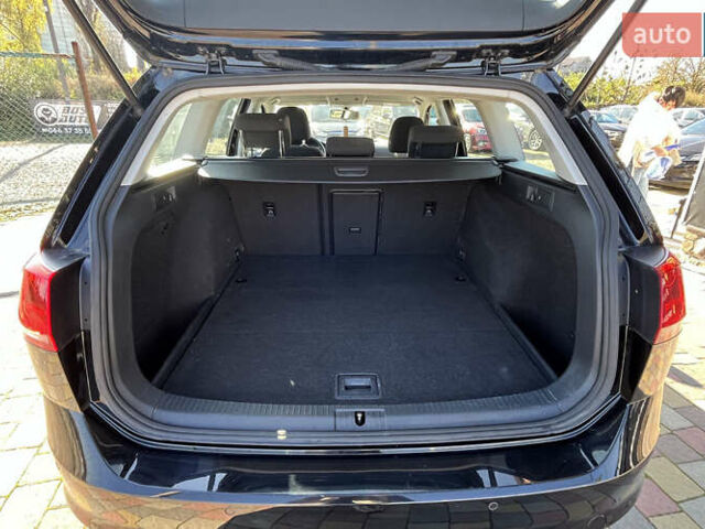 Черный Фольксваген Гольф, объемом двигателя 0 л и пробегом 215 тыс. км за 10300 $, фото 23 на Automoto.ua