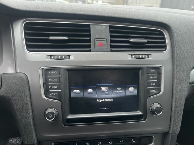 Чорний Фольксваген Гольф, об'ємом двигуна 1.6 л та пробігом 246 тис. км за 10150 $, фото 5 на Automoto.ua