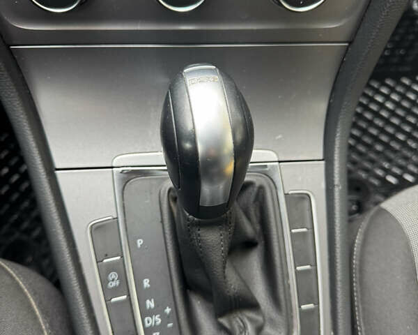 Чорний Фольксваген Гольф, об'ємом двигуна 1.6 л та пробігом 176 тис. км за 12700 $, фото 11 на Automoto.ua