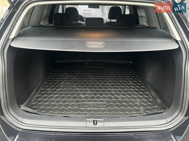 Черный Фольксваген Гольф, объемом двигателя 1.6 л и пробегом 246 тыс. км за 10150 $, фото 13 на Automoto.ua