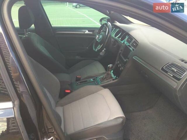 Черный Фольксваген Гольф, объемом двигателя 1.97 л и пробегом 235 тыс. км за 15500 $, фото 10 на Automoto.ua