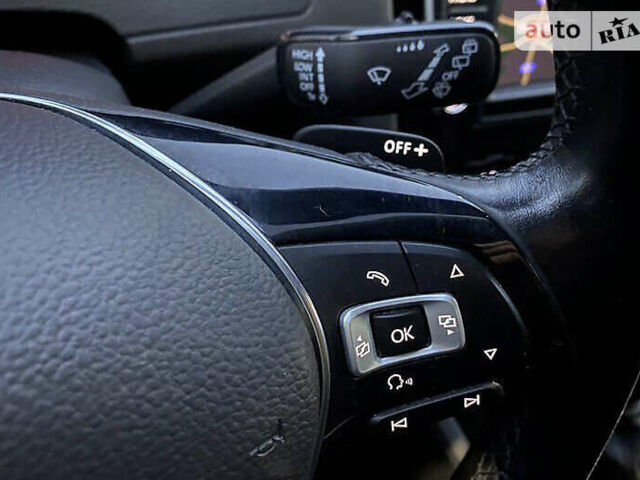 Черный Фольксваген Гольф, объемом двигателя 2 л и пробегом 283 тыс. км за 12150 $, фото 27 на Automoto.ua