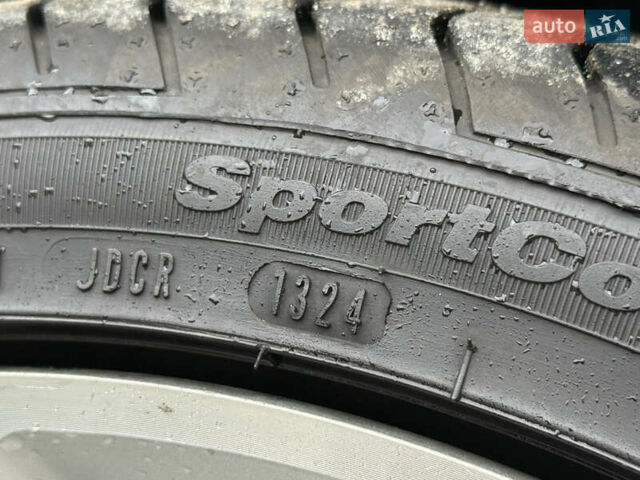 Черный Фольксваген Гольф, объемом двигателя 2 л и пробегом 236 тыс. км за 12450 $, фото 5 на Automoto.ua