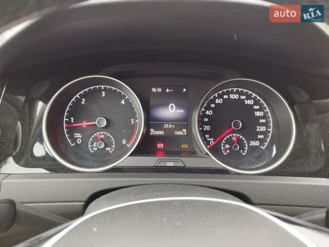 Черный Фольксваген Гольф, объемом двигателя 1.97 л и пробегом 250 тыс. км за 14000 $, фото 5 на Automoto.ua