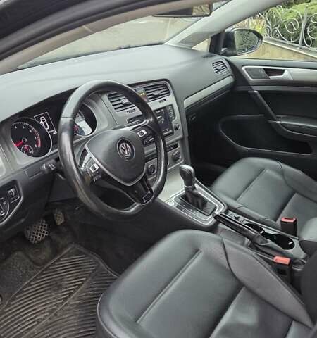 Черный Фольксваген Гольф, объемом двигателя 1.8 л и пробегом 146 тыс. км за 10800 $, фото 9 на Automoto.ua