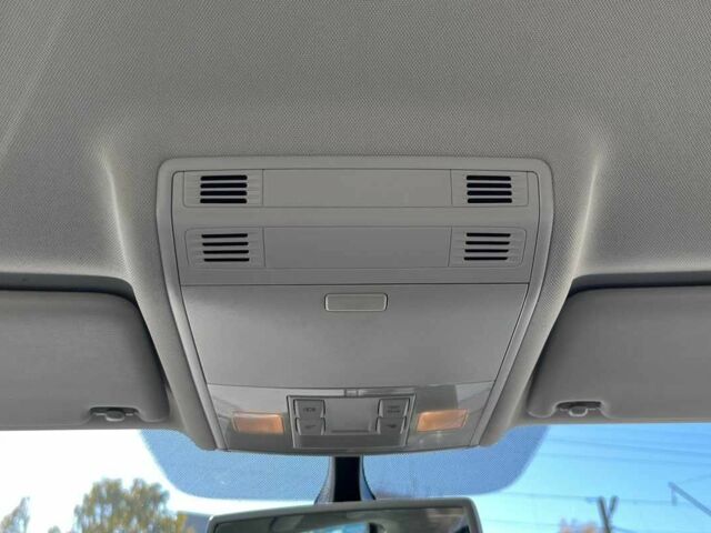 Черный Фольксваген Гольф, объемом двигателя 1.4 л и пробегом 215 тыс. км за 10300 $, фото 13 на Automoto.ua