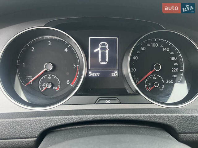 Черный Фольксваген Гольф, объемом двигателя 1.6 л и пробегом 246 тыс. км за 10150 $, фото 27 на Automoto.ua
