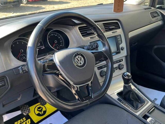 Черный Фольксваген Гольф, объемом двигателя 1.4 л и пробегом 215 тыс. км за 10300 $, фото 15 на Automoto.ua