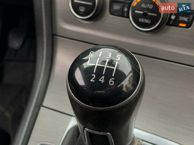 Черный Фольксваген Гольф, объемом двигателя 2 л и пробегом 260 тыс. км за 11399 $, фото 35 на Automoto.ua